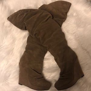 Suede wedge over the knee boots